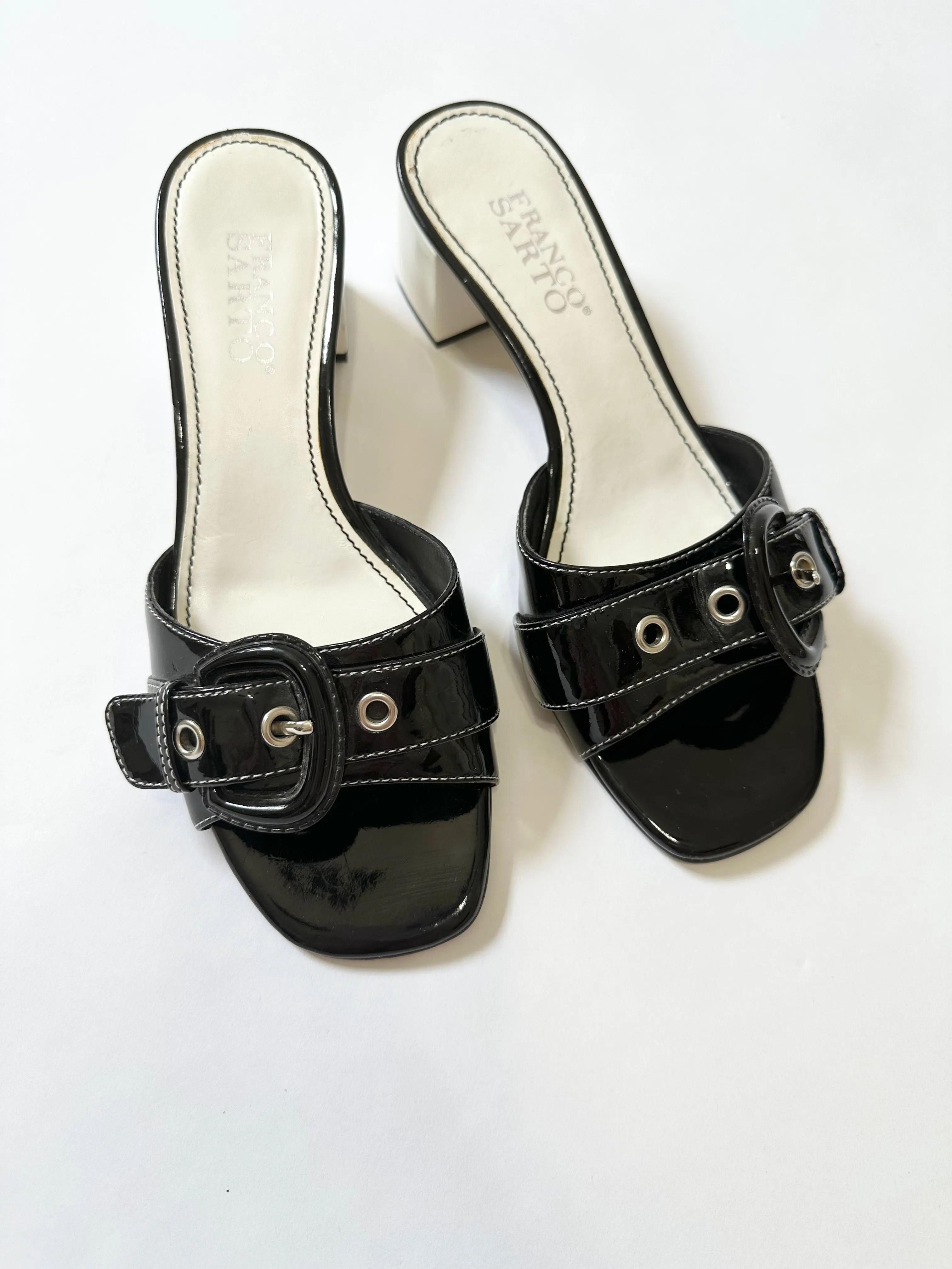 Black Buckle Vintage Patent Kitten Block Heels Mules (7)