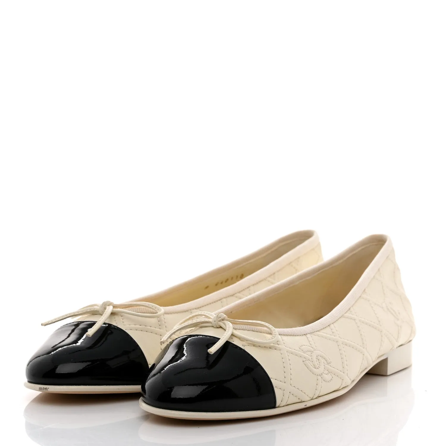 CHANEL LAMBSKIN & PATENT DOUBLE STITCHED CC CAP TOE BALLERINA FLATS