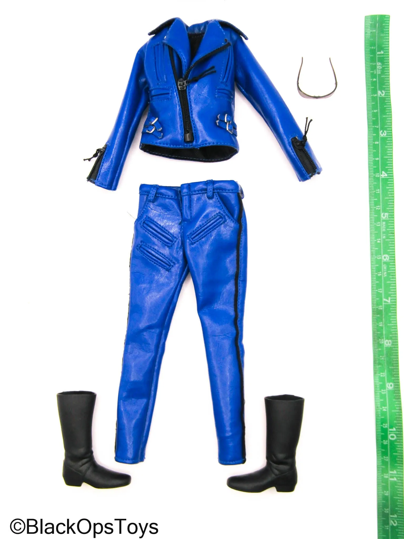 Female Blue Leather Racing Suit w/Black Boots (Foot Type)