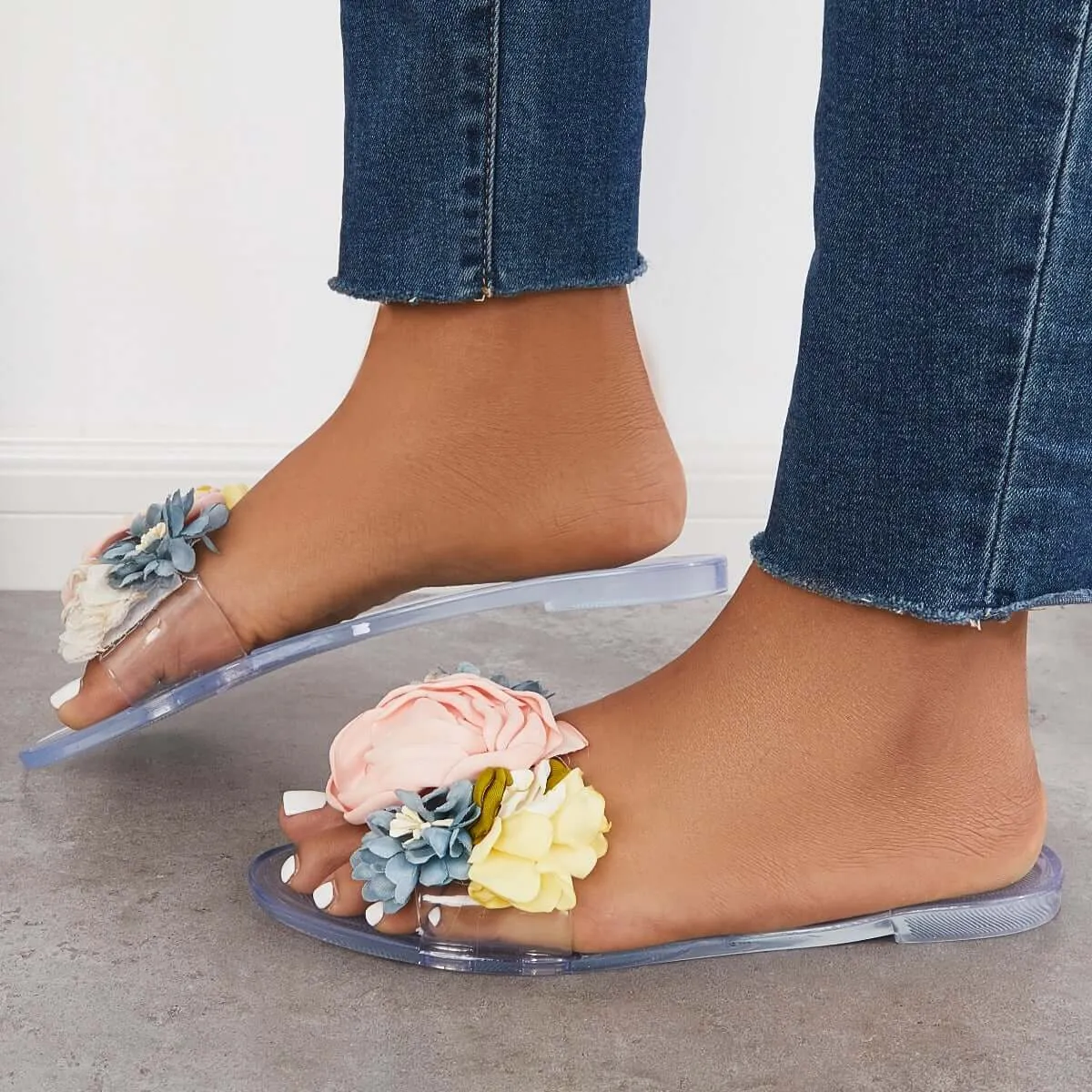 Sohiwoo Women Floral Clear Jelly Slip on Sandals Flat Slippers